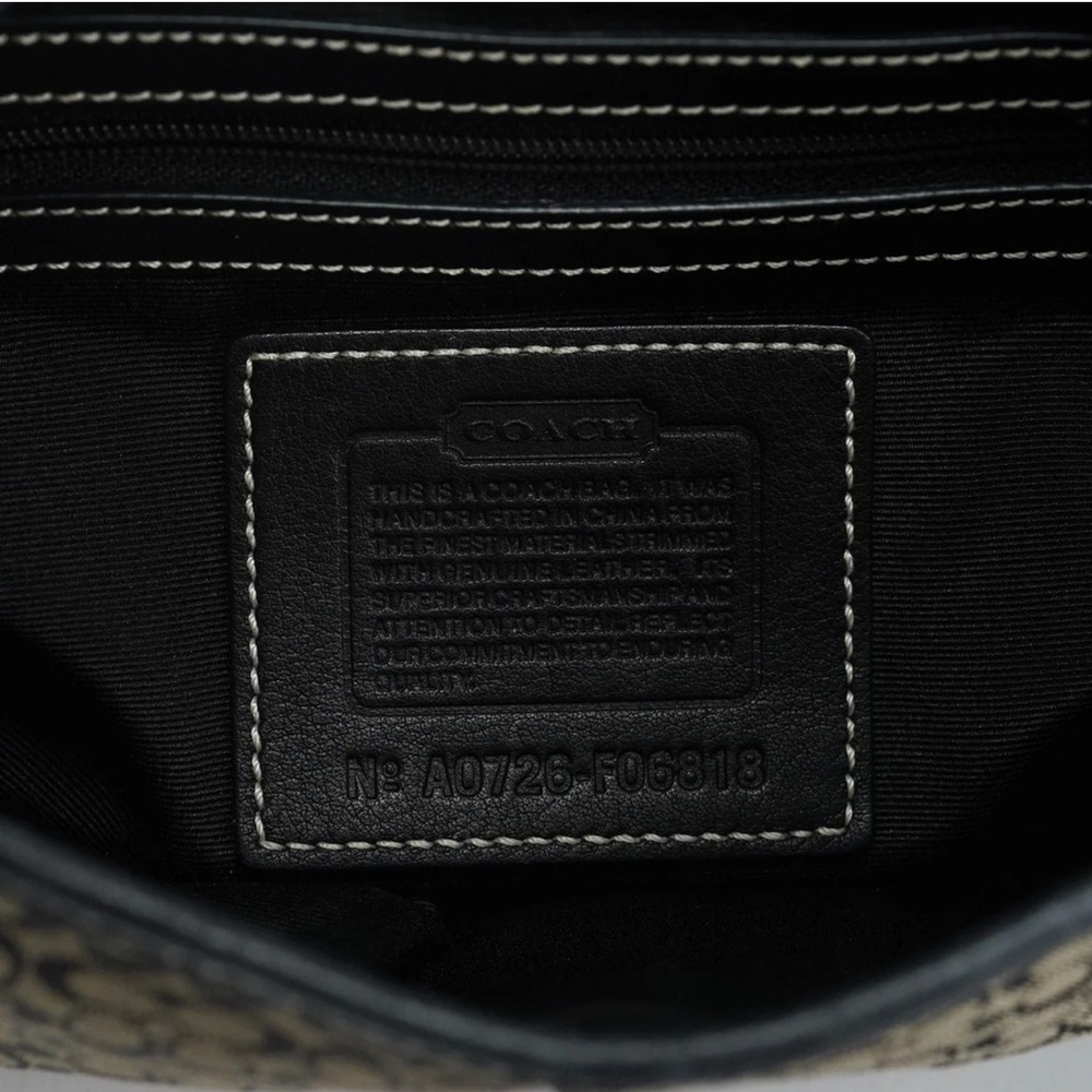 COACH Y2K, VINTAGE SOHO BAG with a black signature canvas and black leather trim - Picture 11 of 14